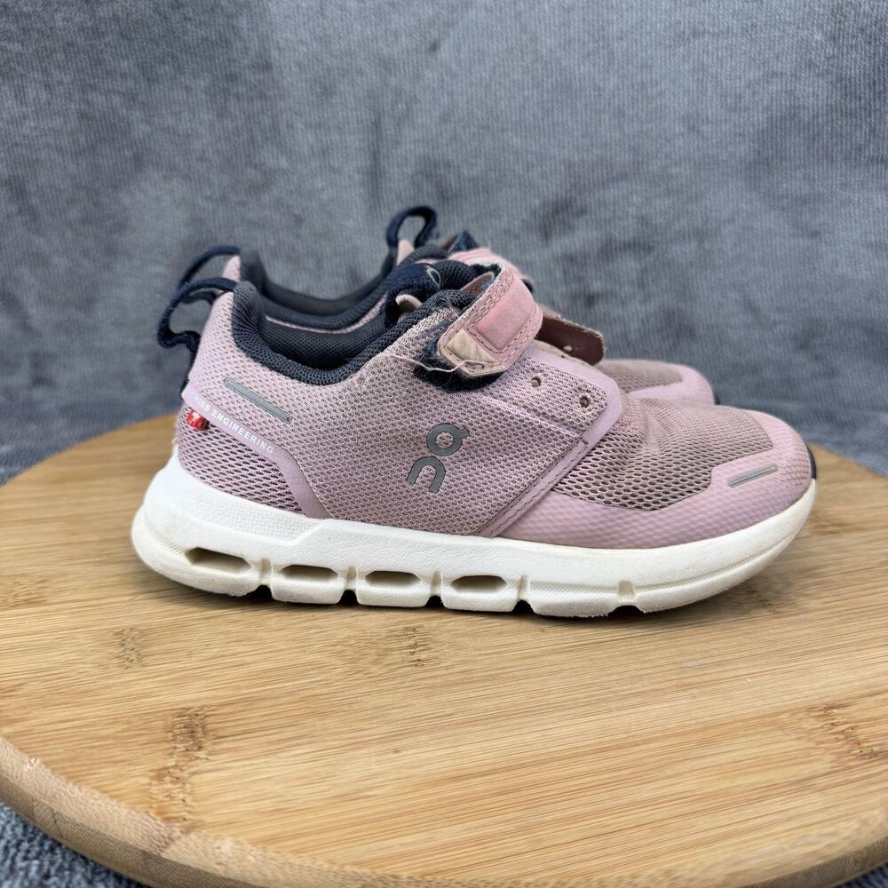 On Shoes Girls Size 11 Pink Mesh Running Athletic Sneakers CloudTec Kids